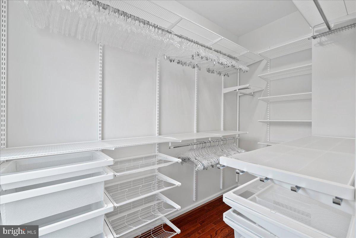 POTOMAC OVERLOOK CONDO - Residential Lease