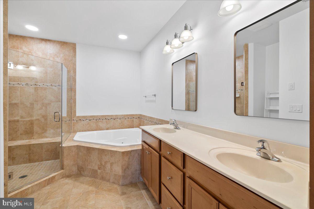 POTOMAC OVERLOOK CONDO - Residential Lease