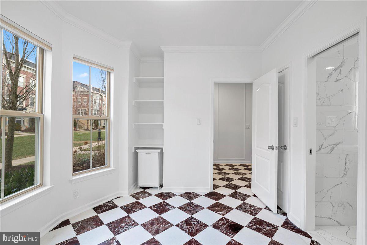 POTOMAC OVERLOOK CONDO - Residential Lease