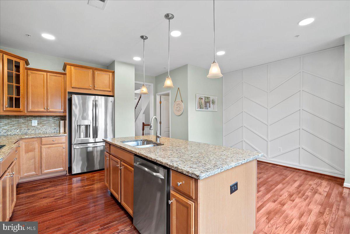 POTOMAC OVERLOOK CONDO - Residential Lease