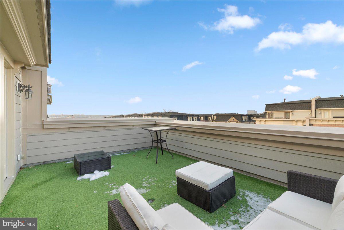 POTOMAC OVERLOOK CONDO - Residential Lease