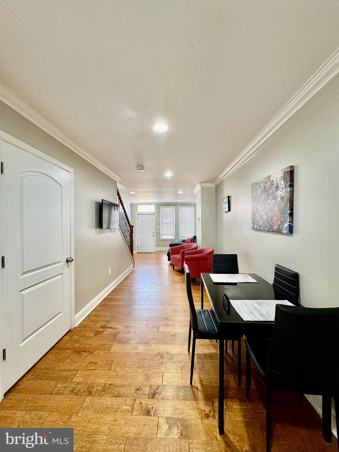 1019 W FAYETTE STREET