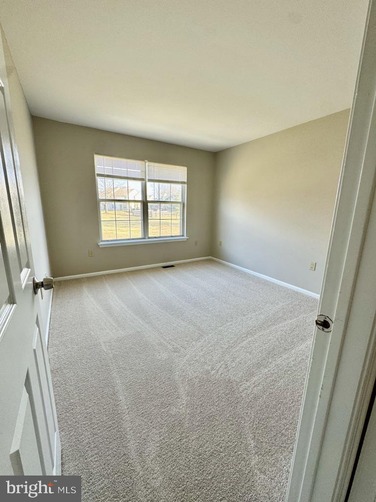 NEWTOWN GRANT - Residential Lease