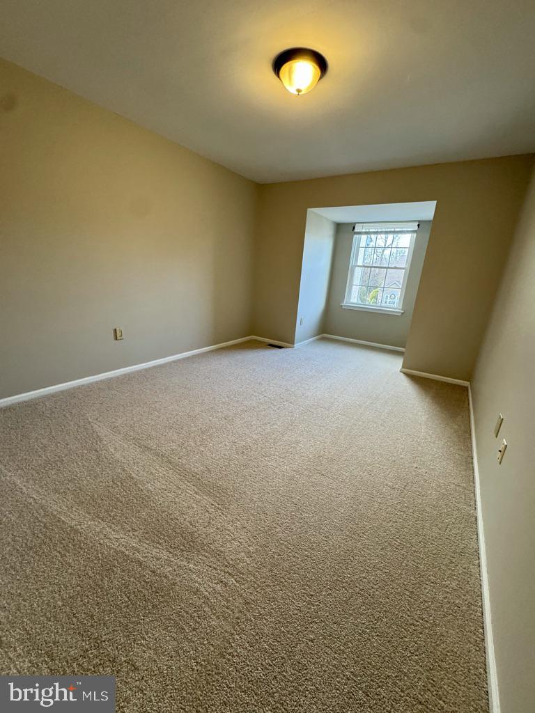 NEWTOWN GRANT - Residential Lease