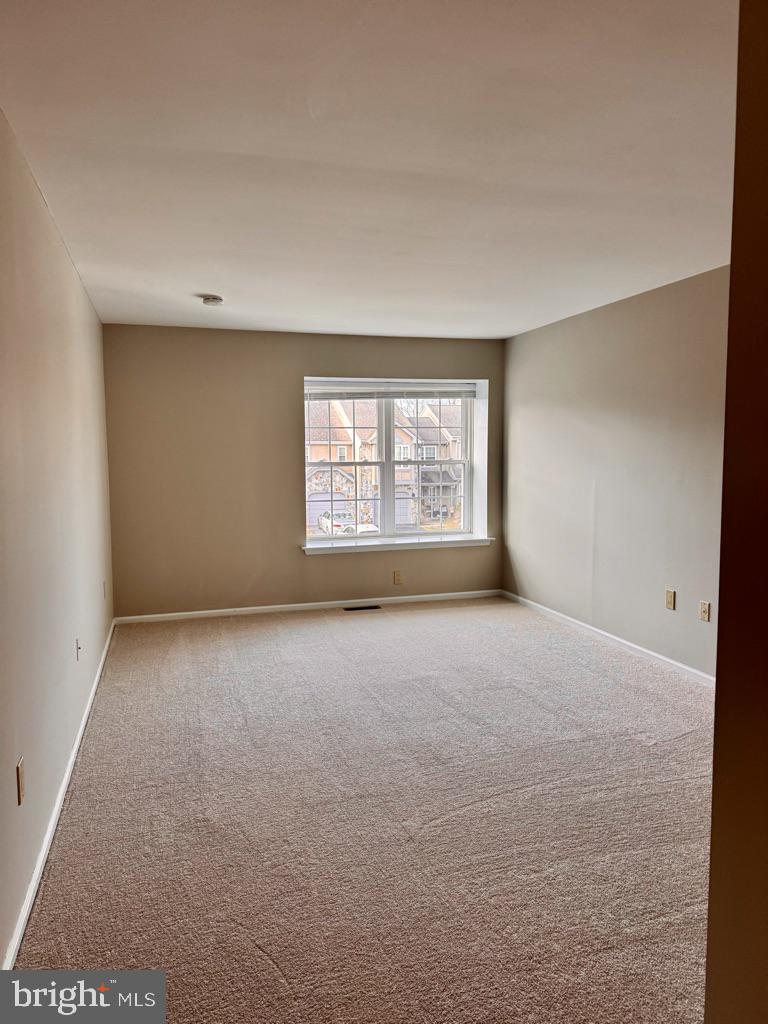 NEWTOWN GRANT - Residential Lease