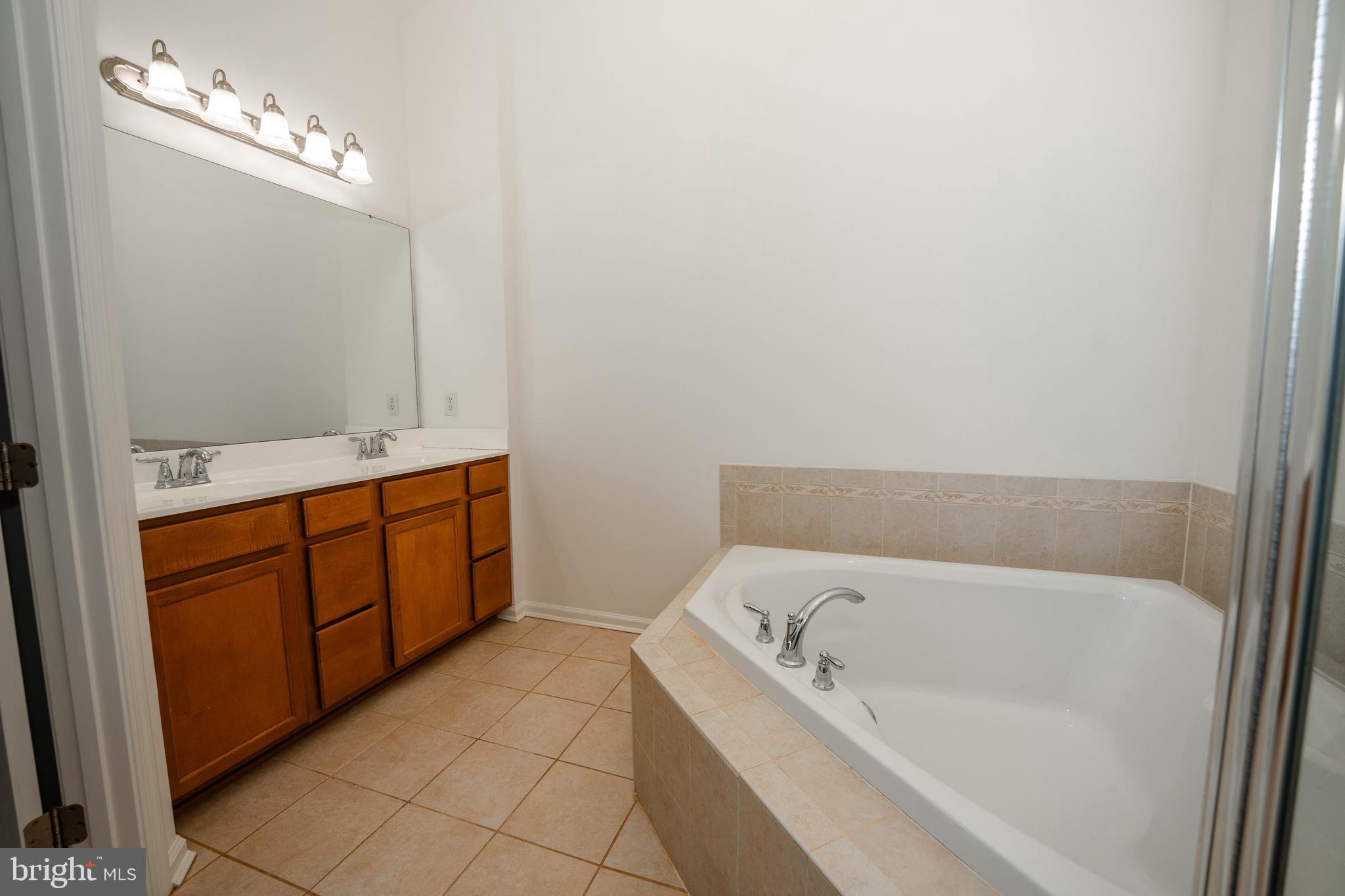 COVENTRY GLEN - Residential