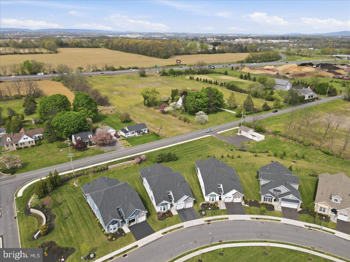 TRADITIONS OF AMERICA AT GREEN POND - Residential