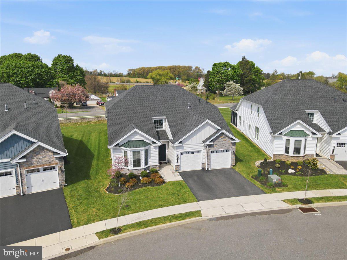 TRADITIONS OF AMERICA AT GREEN POND - Residential