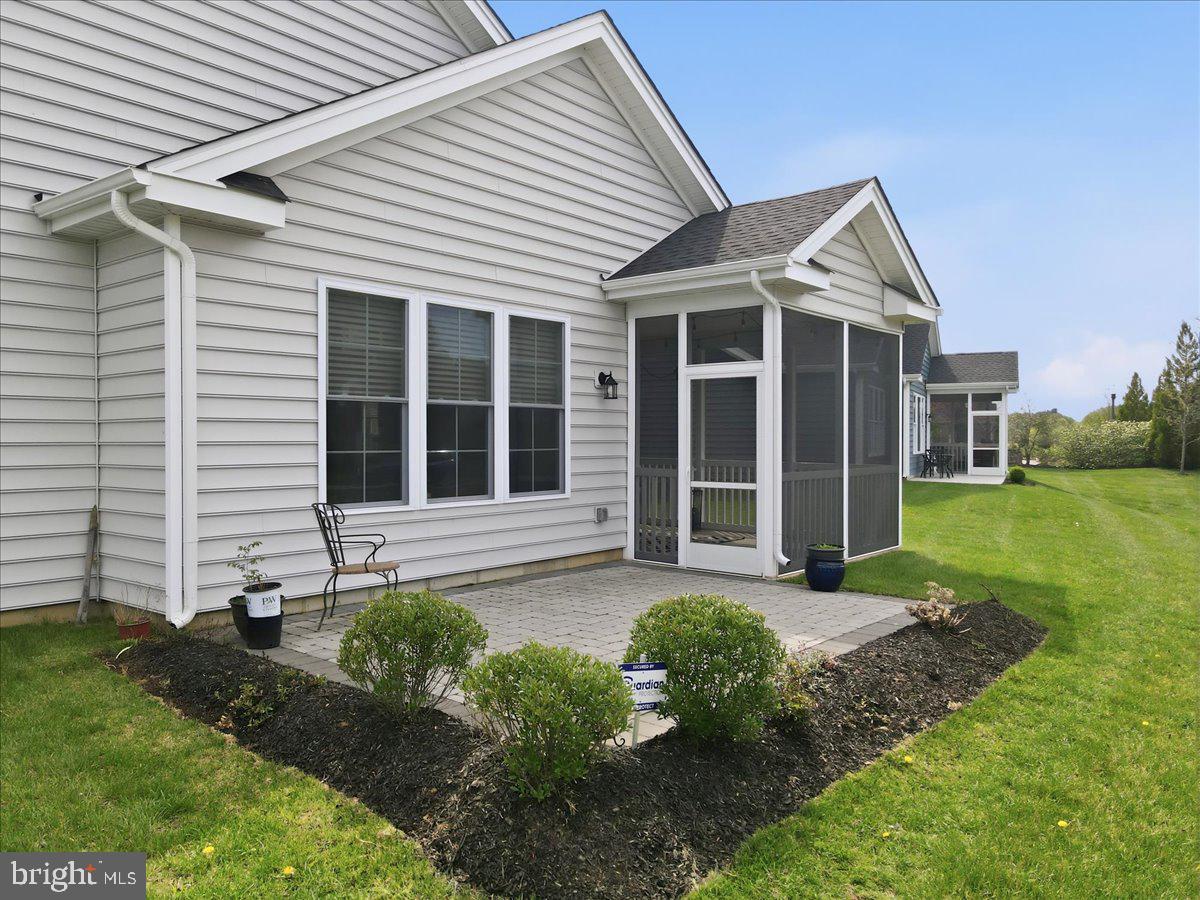 TRADITIONS OF AMERICA AT GREEN POND - Residential