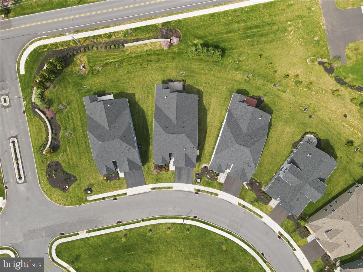 TRADITIONS OF AMERICA AT GREEN POND - Residential