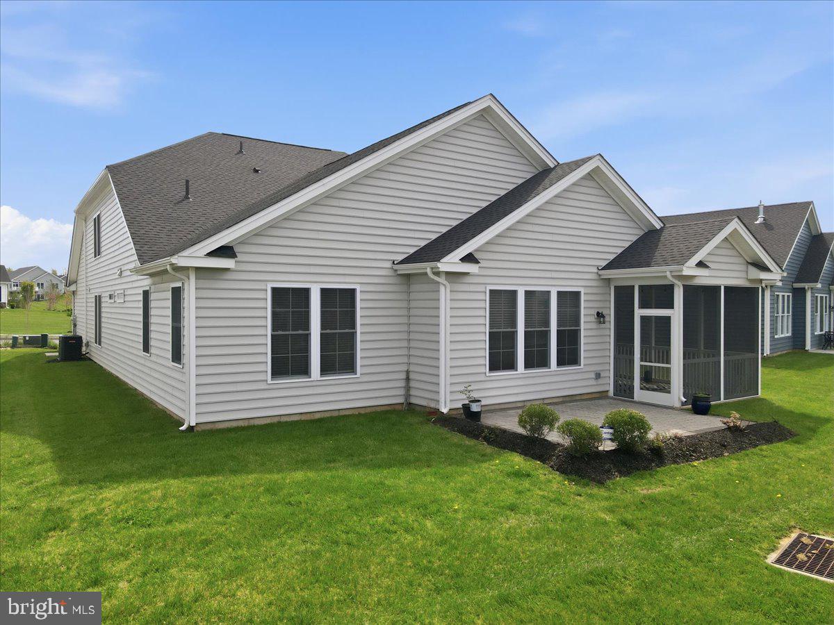 TRADITIONS OF AMERICA AT GREEN POND - Residential