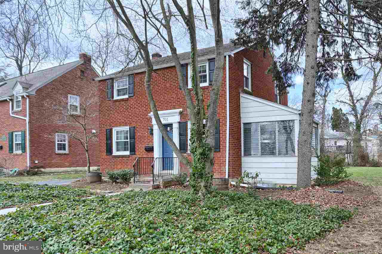 Quaint 2 story brick home in New Cumberland Boro. Hardwood floors extend throughout the residence. Nice sized, sunny kitchen with ceramic tiled floor. Formal dining room attached. Boasts a florida room to relax and unwind. Both front and backyards with a small outdoor patio. Detached 1 car garage. Don't miss out on this move in ready home!!