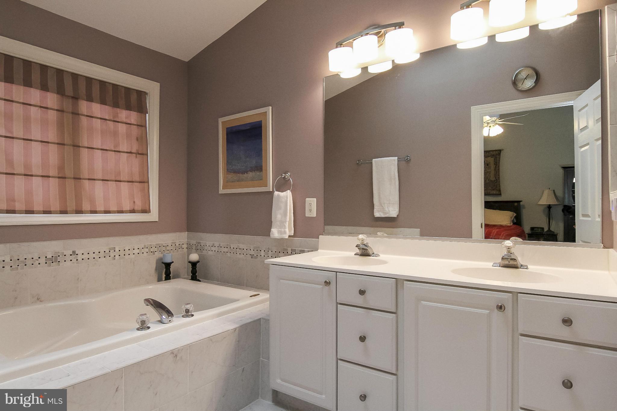 JAPONICA - Residential