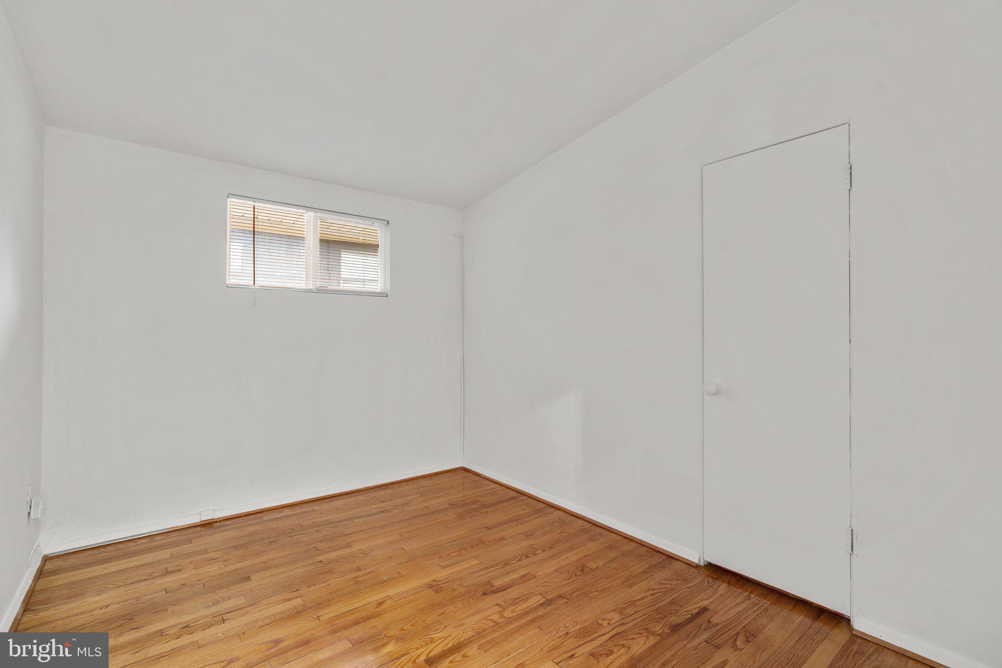 NEW HAMPSHIRE ESTATES - Residential