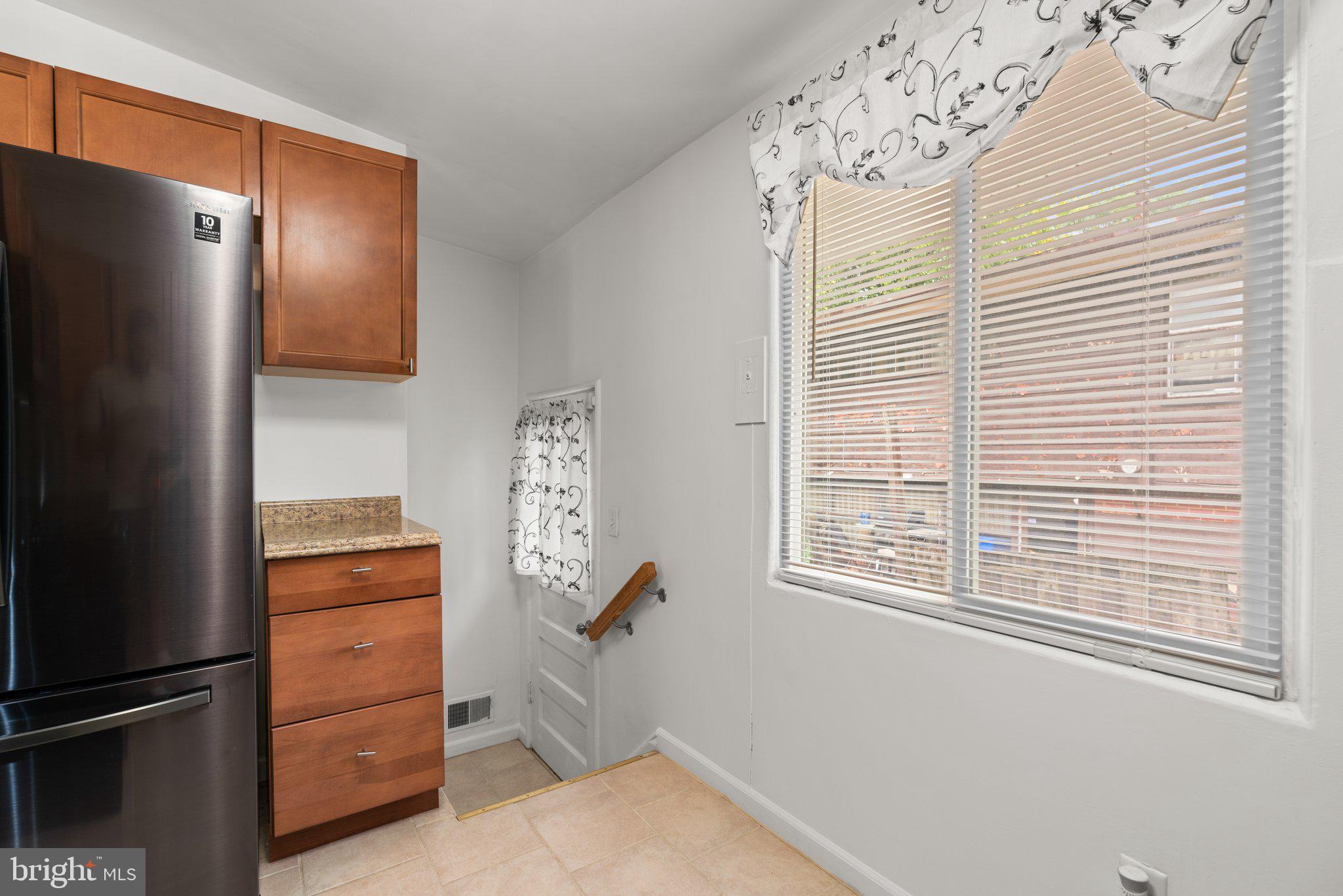 NEW HAMPSHIRE ESTATES - Residential