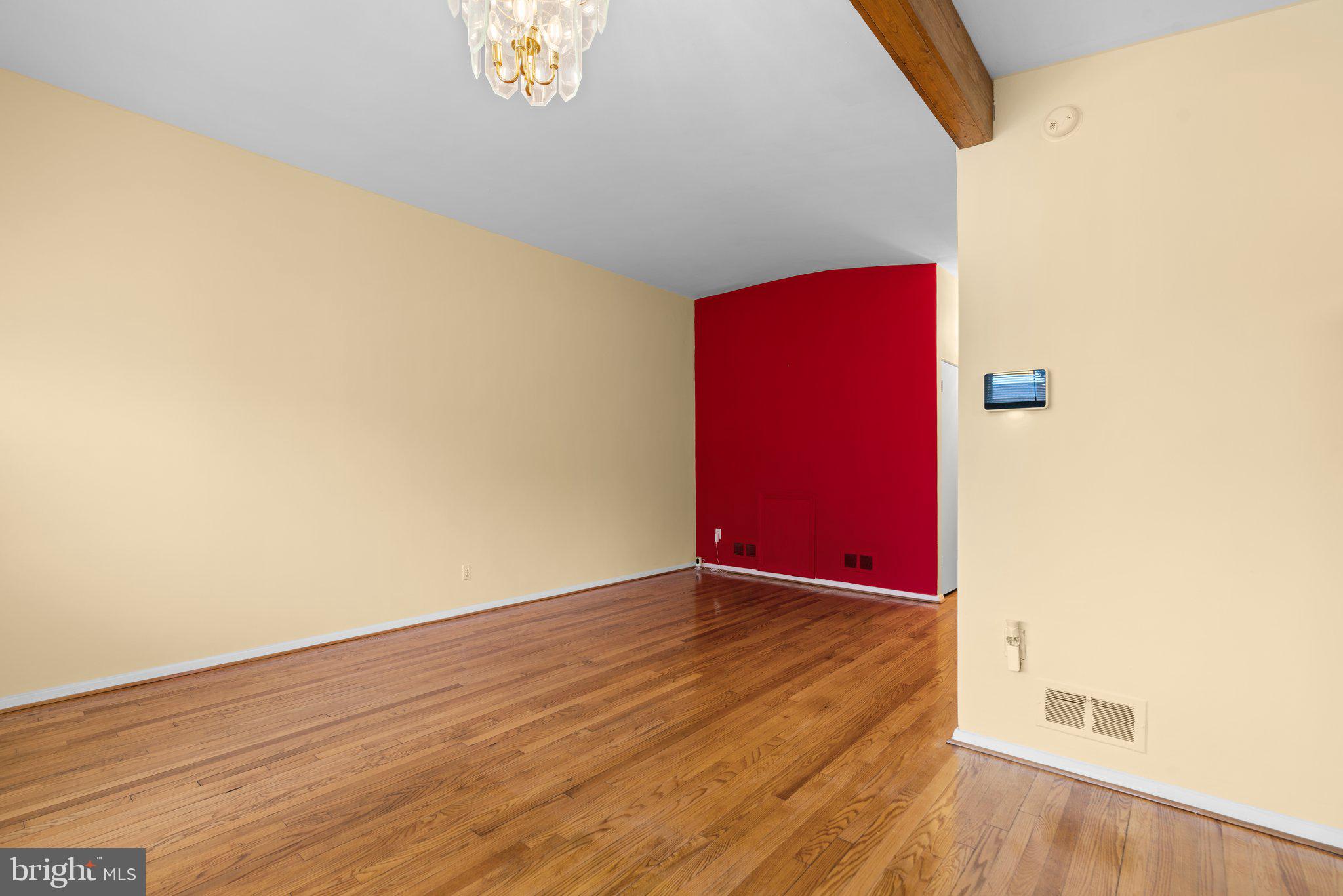 NEW HAMPSHIRE ESTATES - Residential