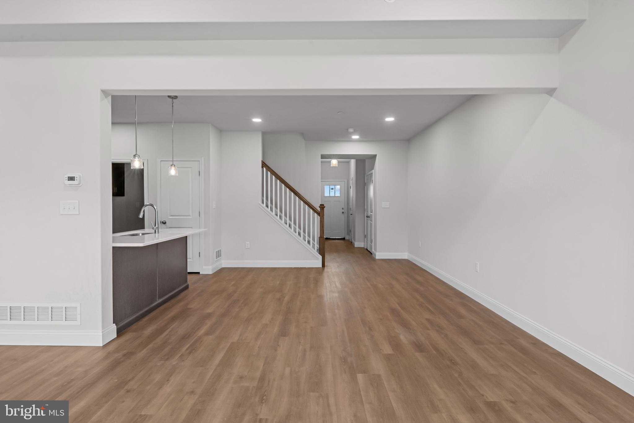 HAWKSTONE VILLAGE - Residential