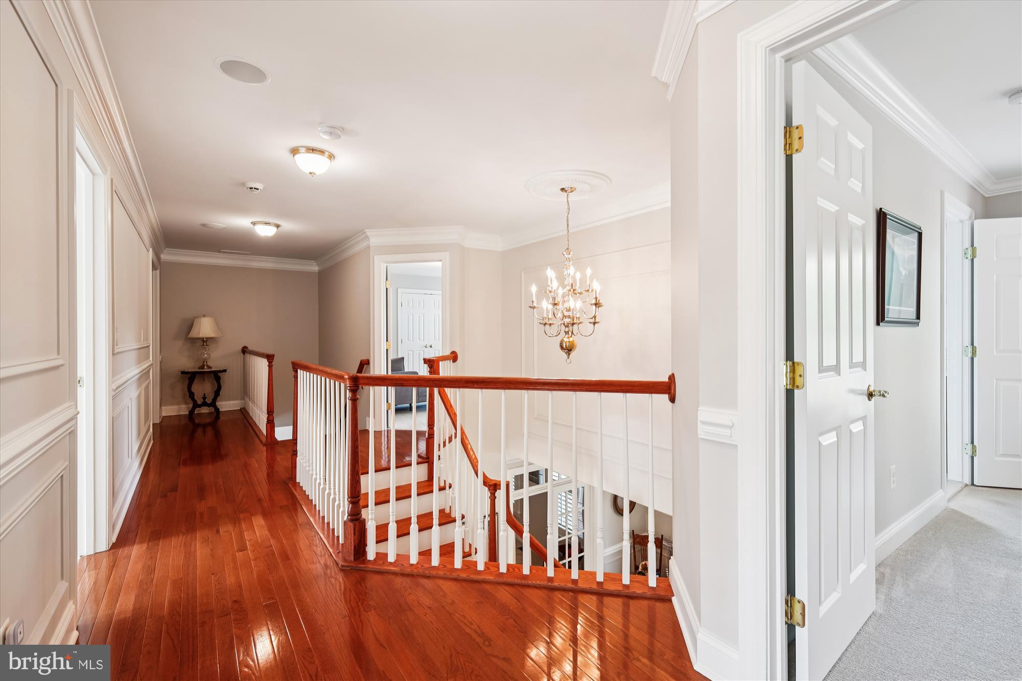 COLONIAL MANOR - Residential