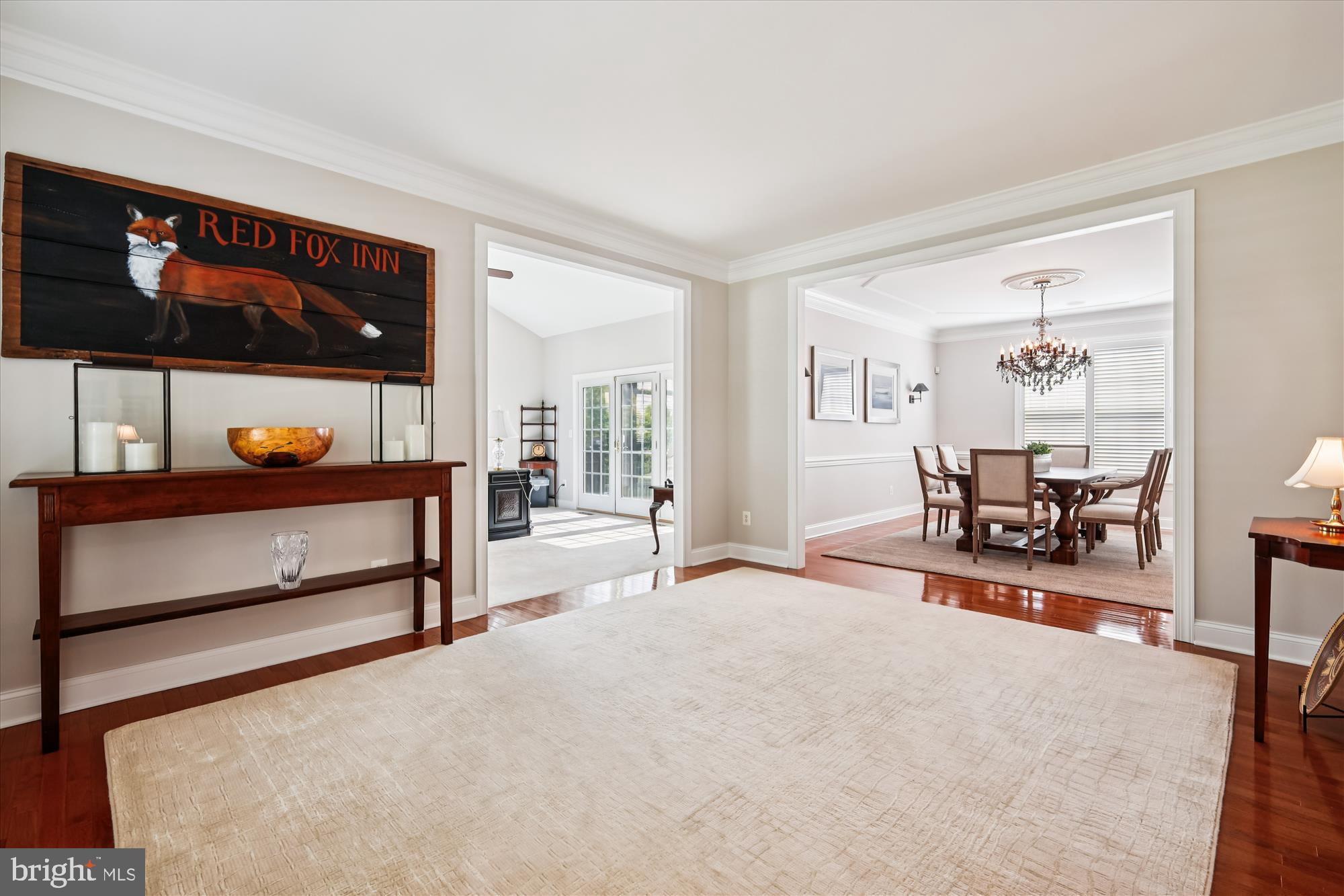 COLONIAL MANOR - Residential