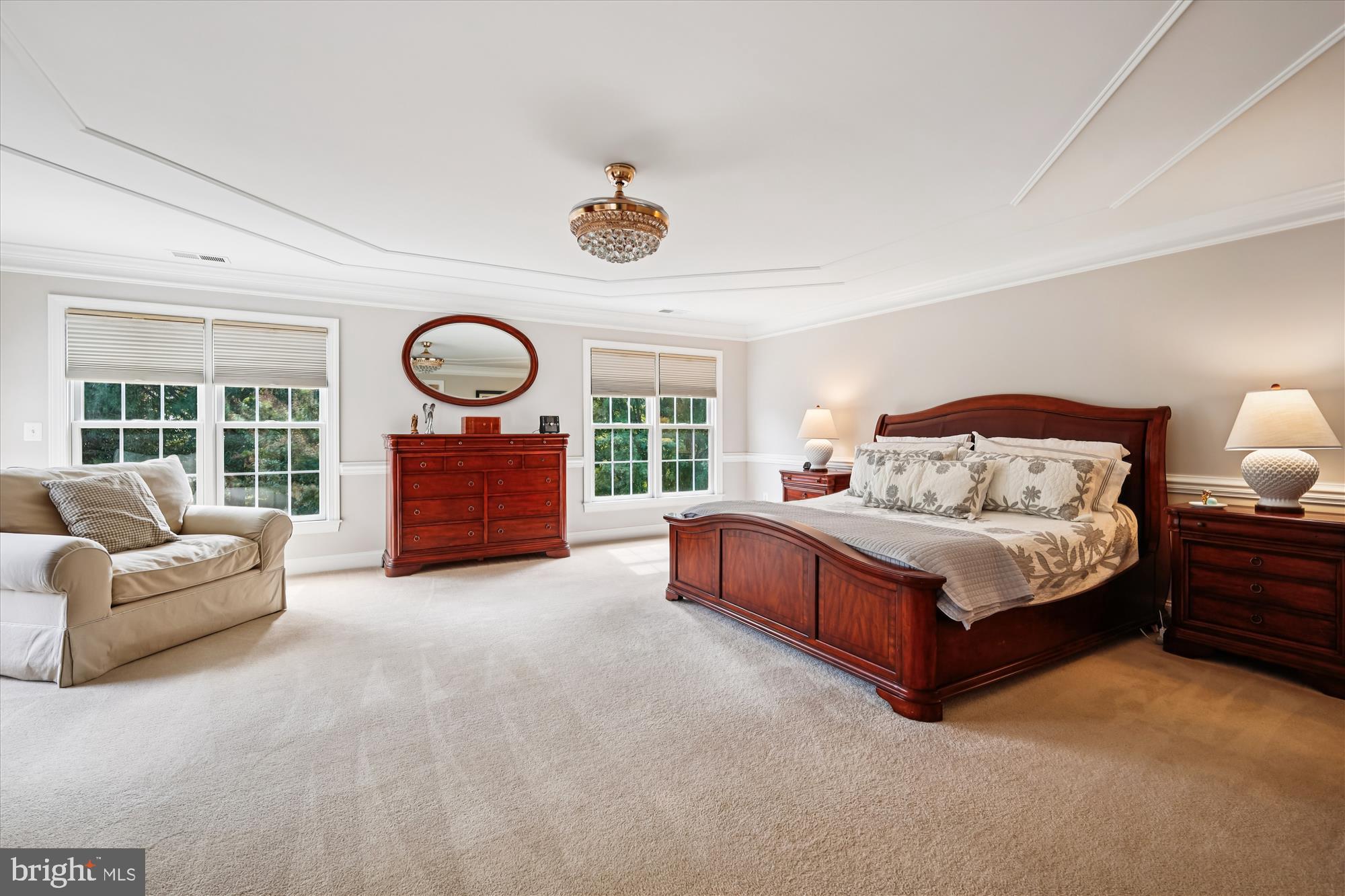 COLONIAL MANOR - Residential