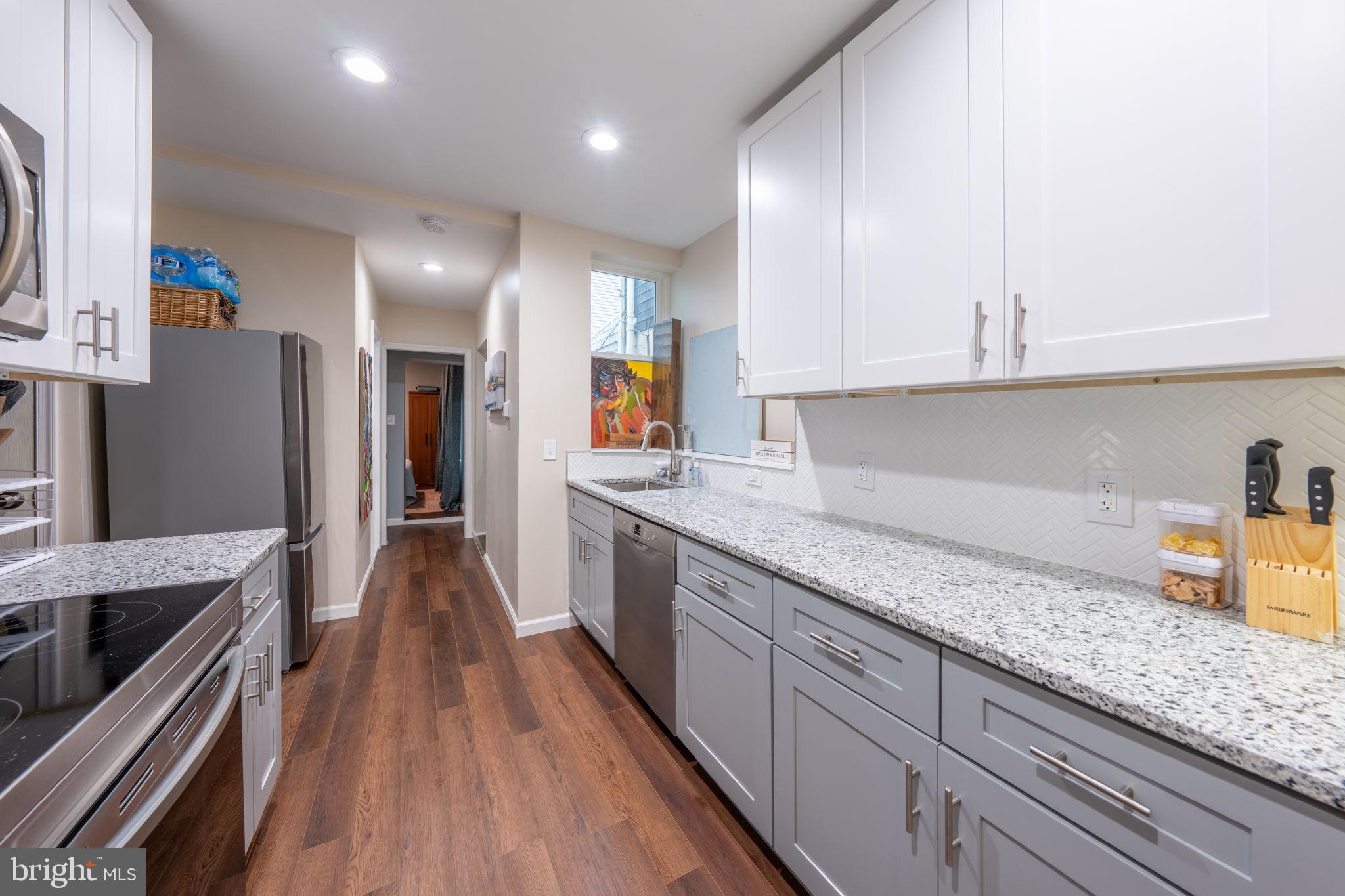 2205 EMERALD STREET 1