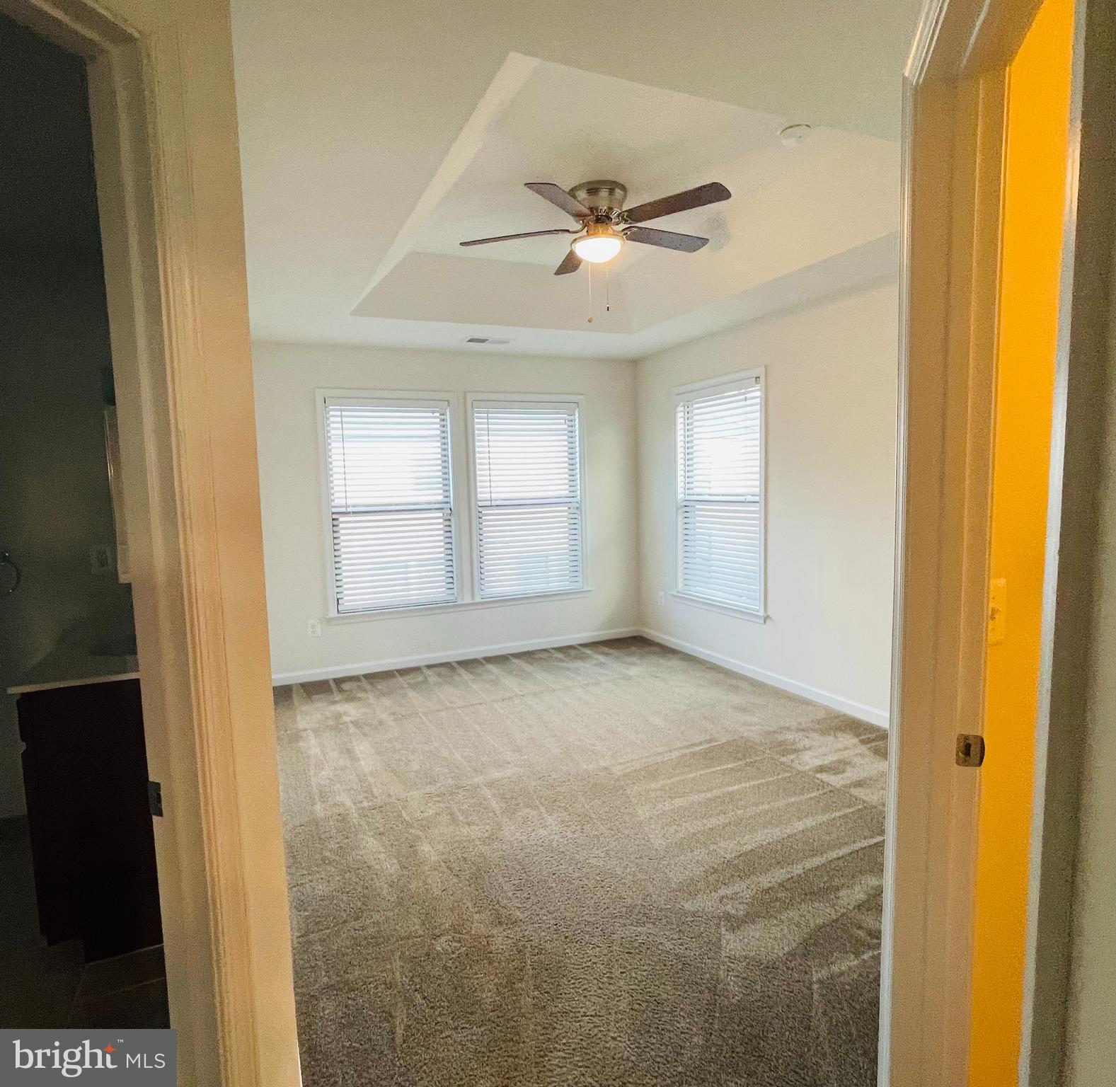 GLASCOCK FIELD AT STONE RIDGE - Residential Lease