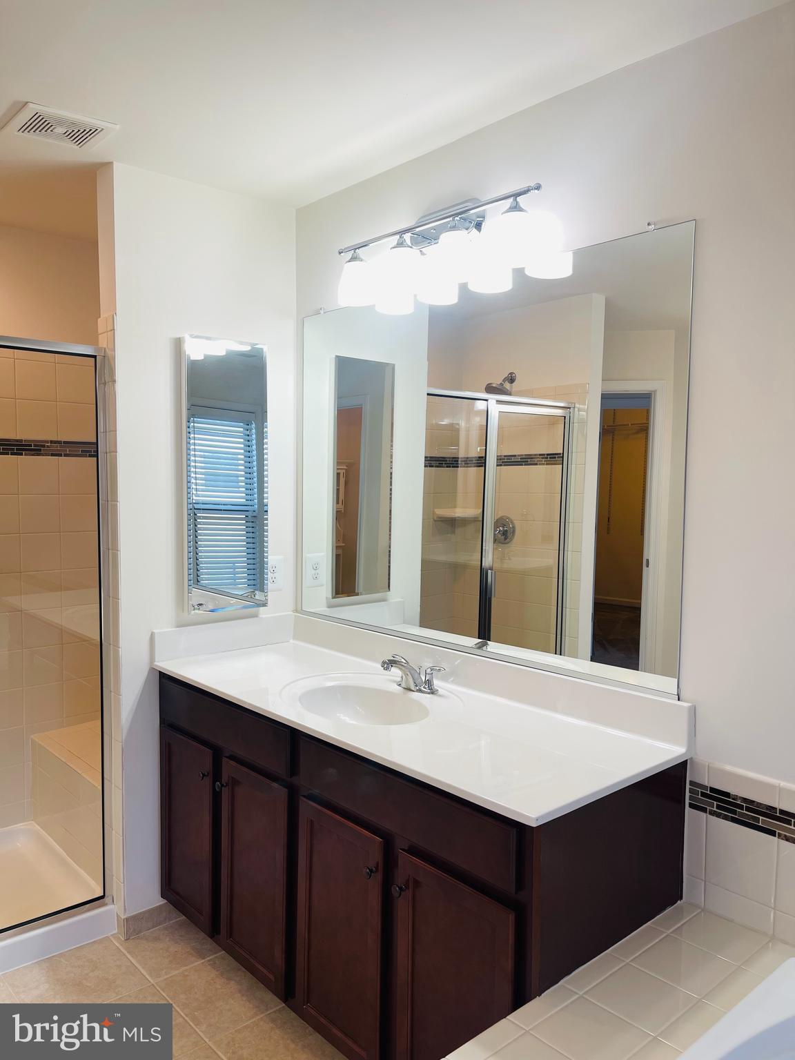 GLASCOCK FIELD AT STONE RIDGE - Residential Lease