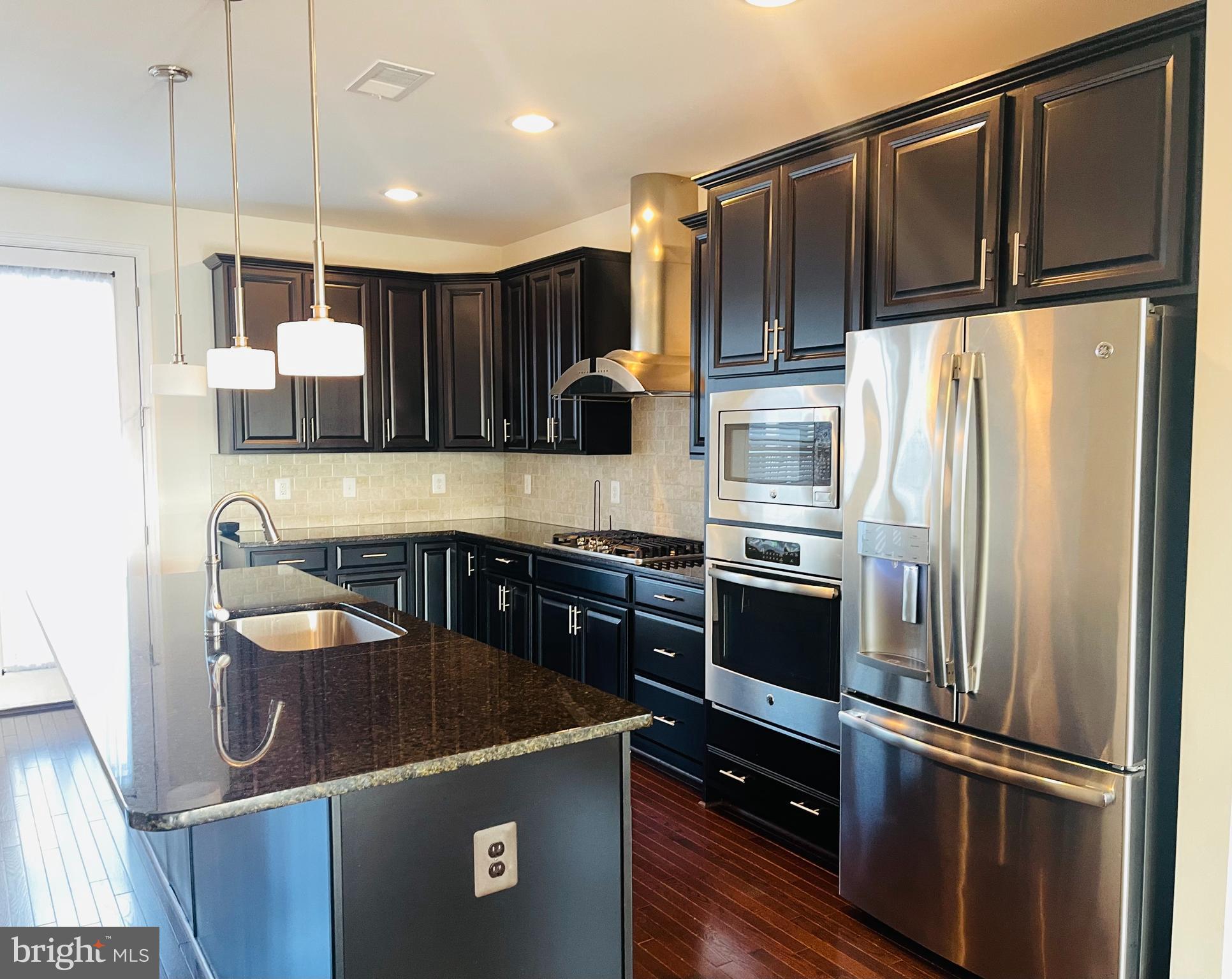 GLASCOCK FIELD AT STONE RIDGE - Residential Lease