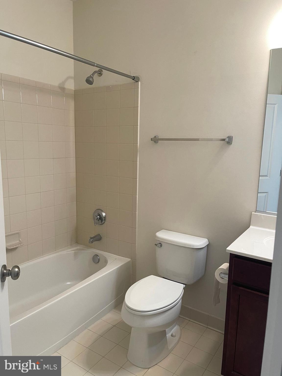 GLASCOCK FIELD AT STONE RIDGE - Residential Lease