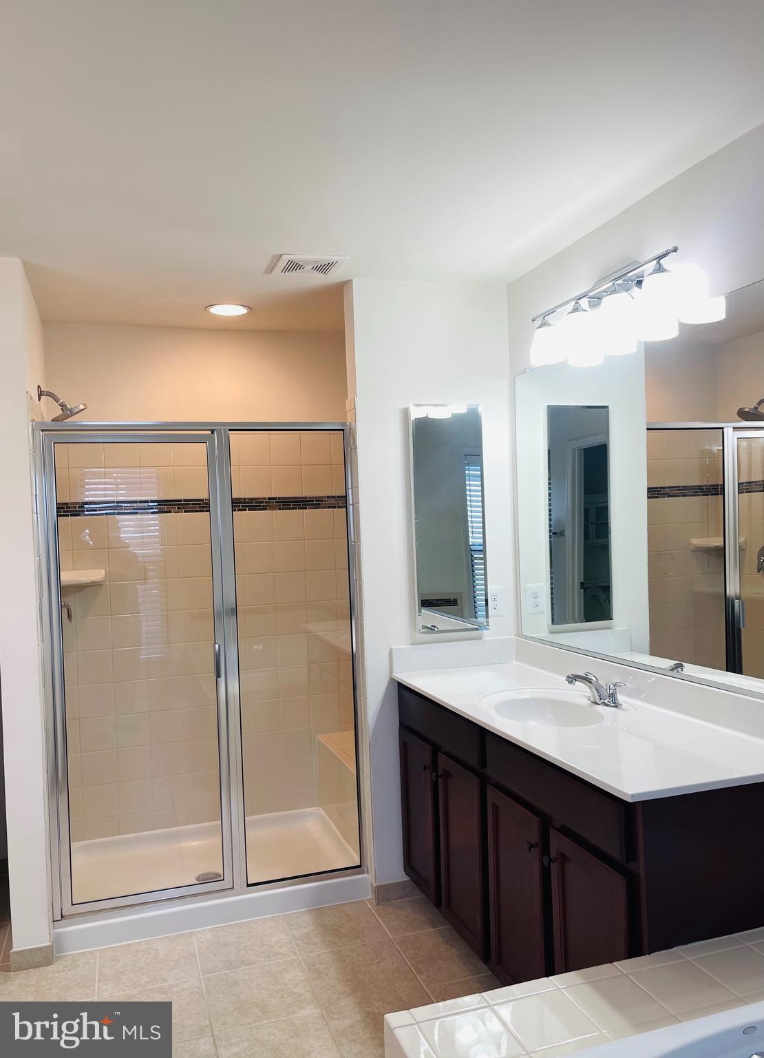 GLASCOCK FIELD AT STONE RIDGE - Residential Lease