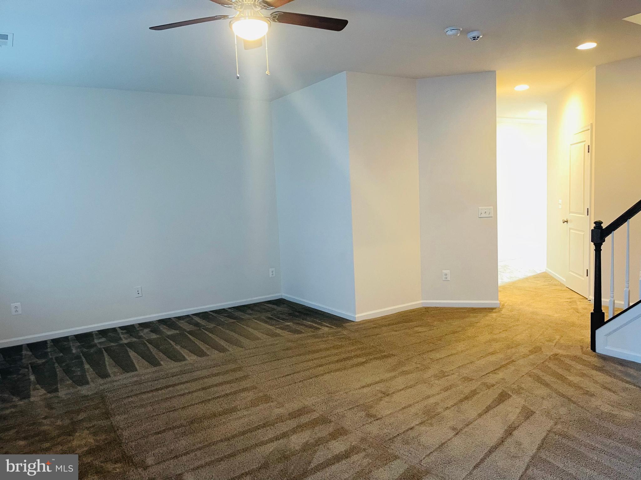 GLASCOCK FIELD AT STONE RIDGE - Residential Lease