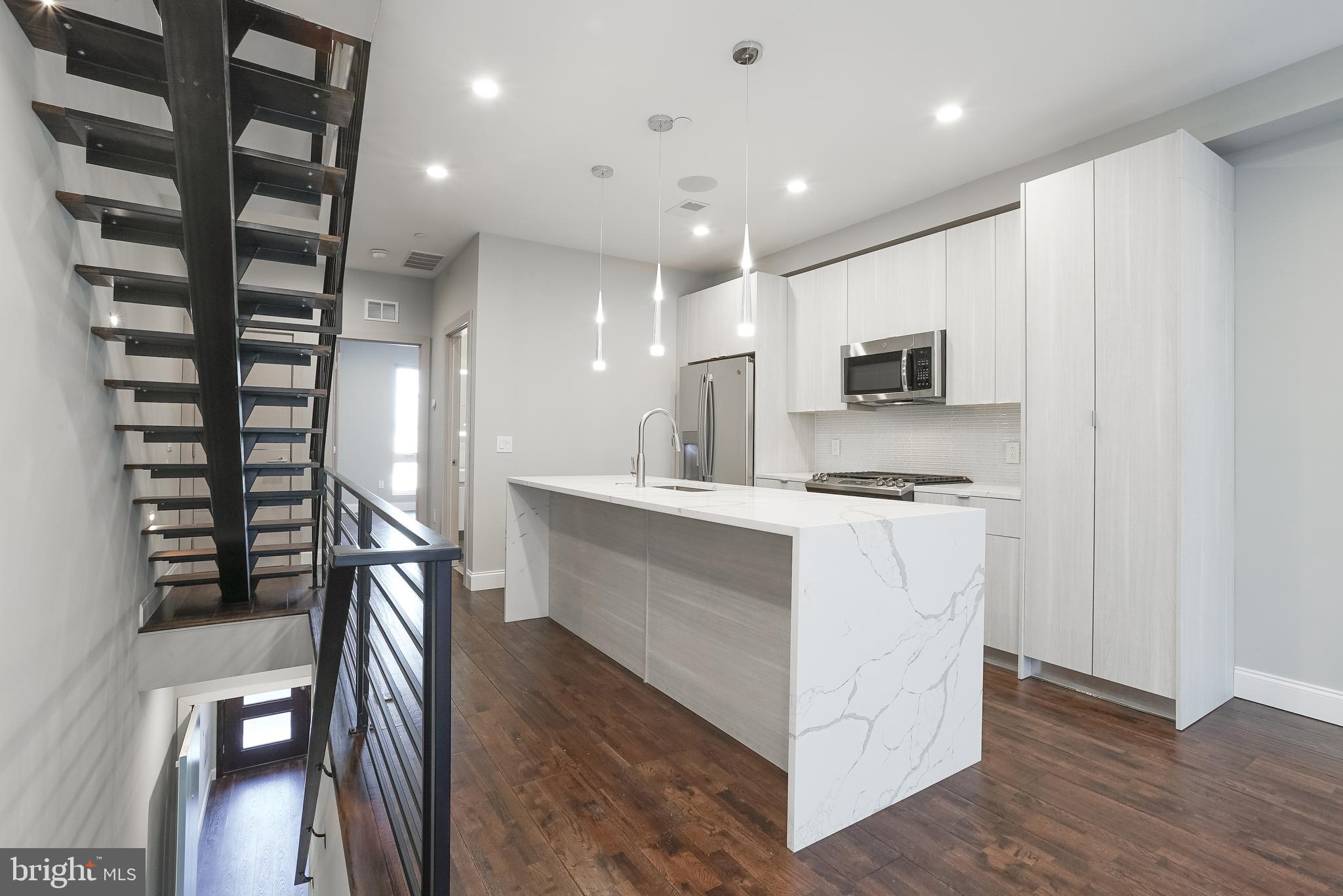 FRANCISVILLE - Residential