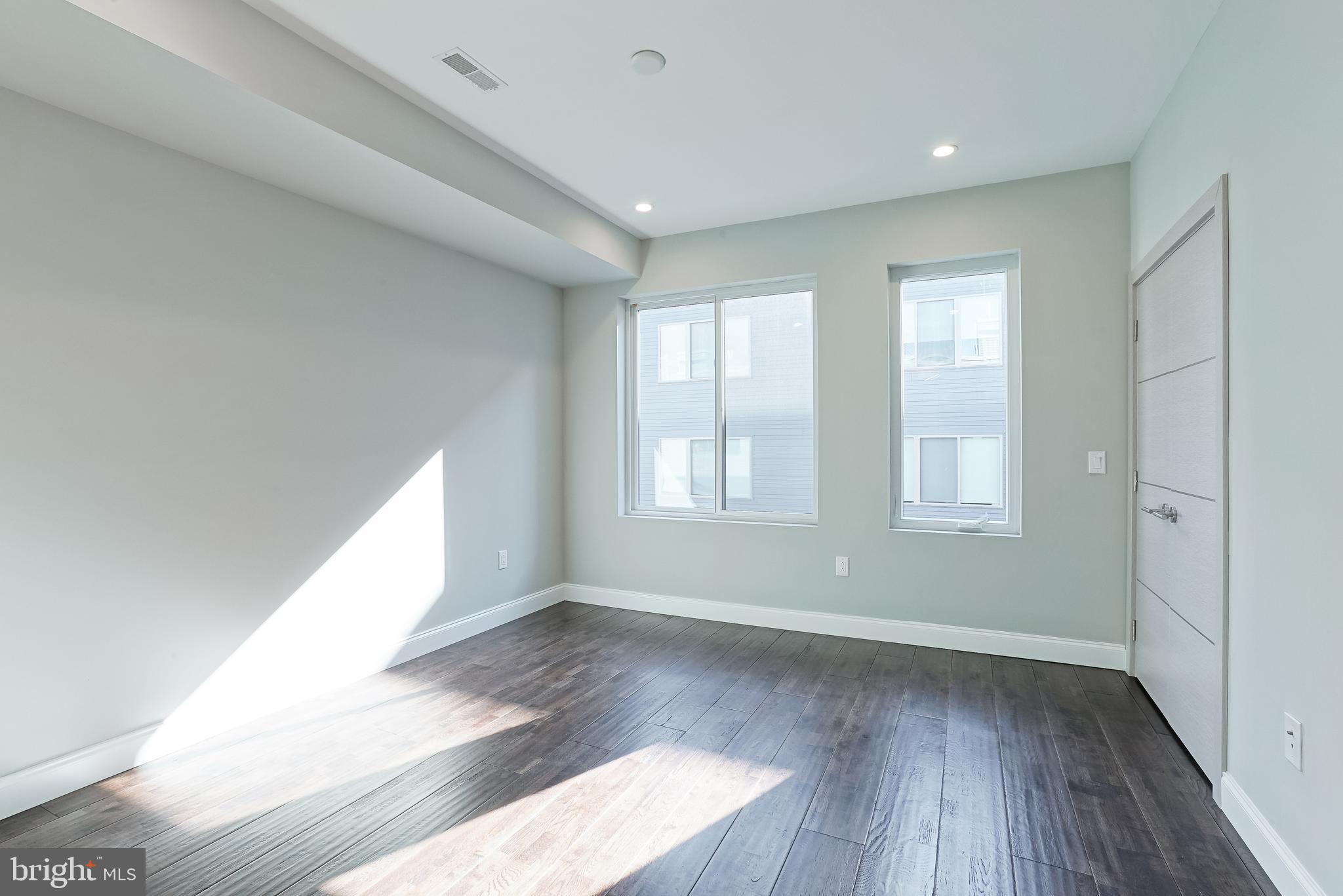 FRANCISVILLE - Residential