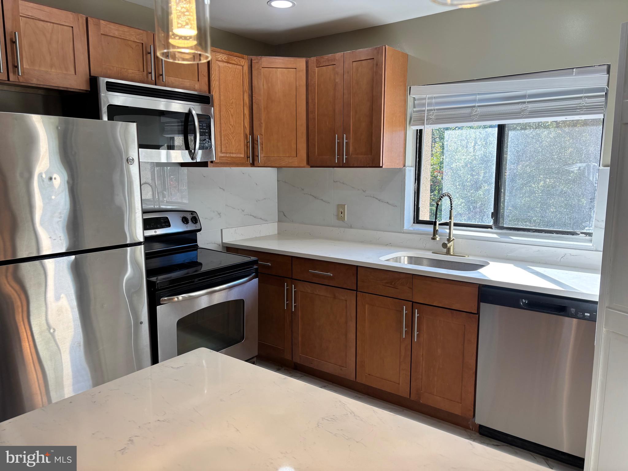 BROOKMILL - Residential Lease