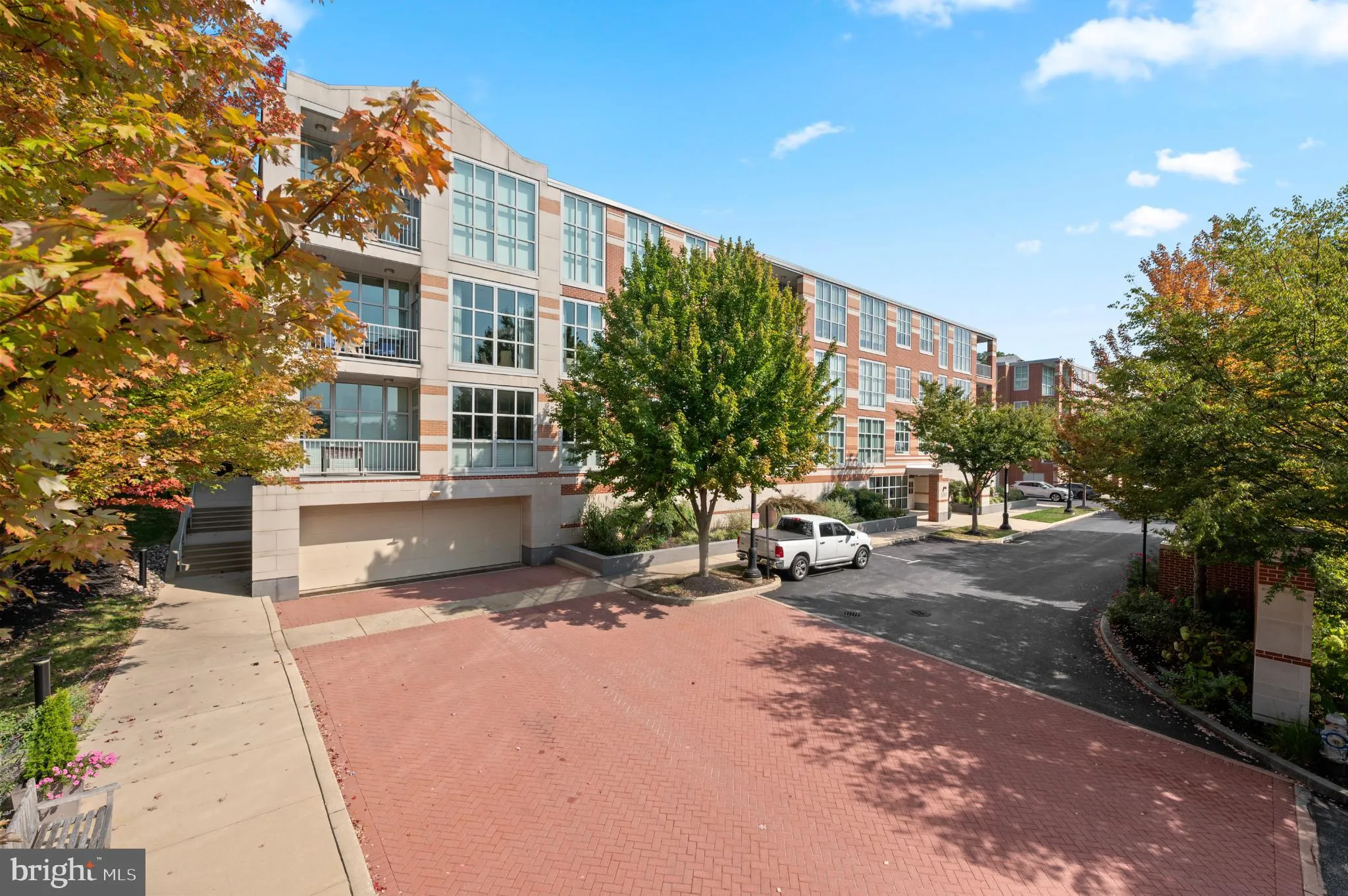 Wayne, Pennsylvania 19087, United States, 2 Bedrooms Bedrooms, ,2 BathroomsBathrooms,Residential,Active,215945