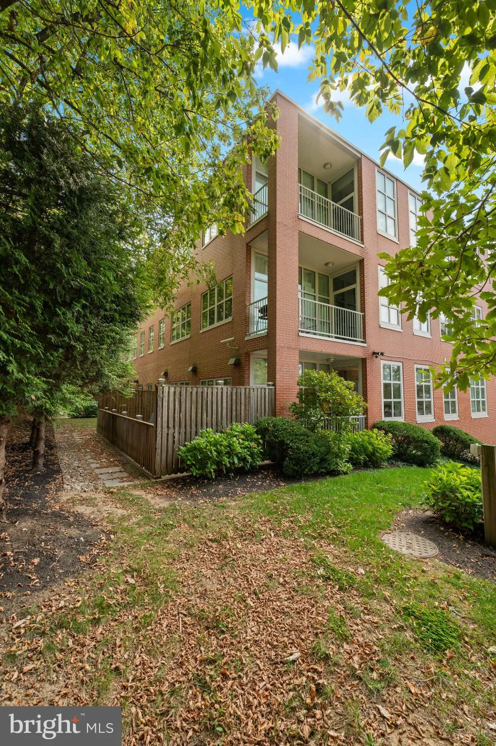 Wayne, Pennsylvania 19087, United States, 2 Bedrooms Bedrooms, ,2 BathroomsBathrooms,Residential,Active,215945