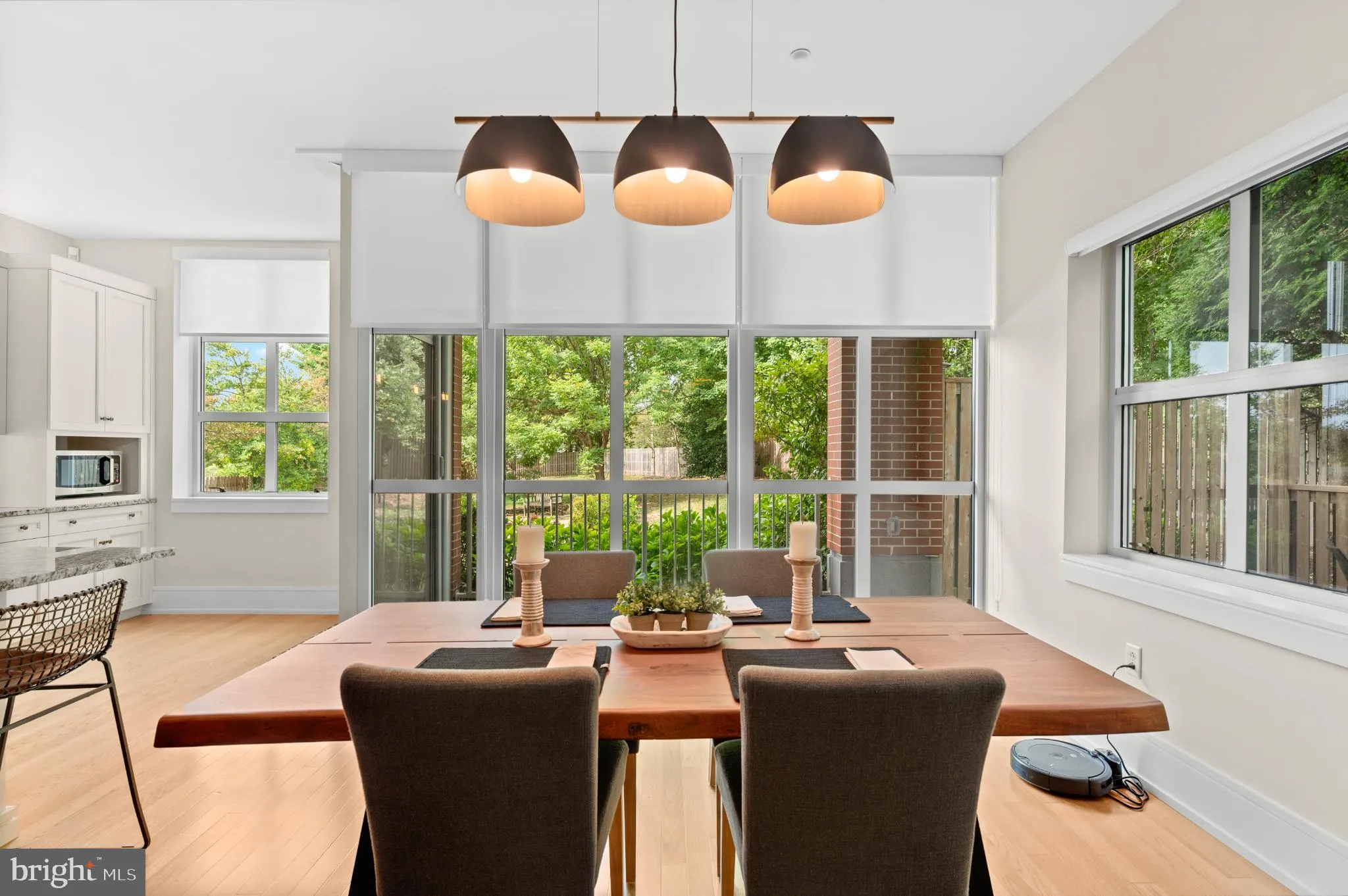 Wayne, Pennsylvania 19087, United States, 2 Bedrooms Bedrooms, ,2 BathroomsBathrooms,Residential,Active,215945