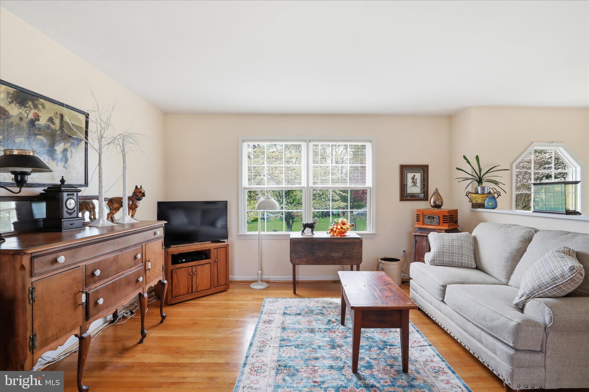 ROUTS HILL - Residential