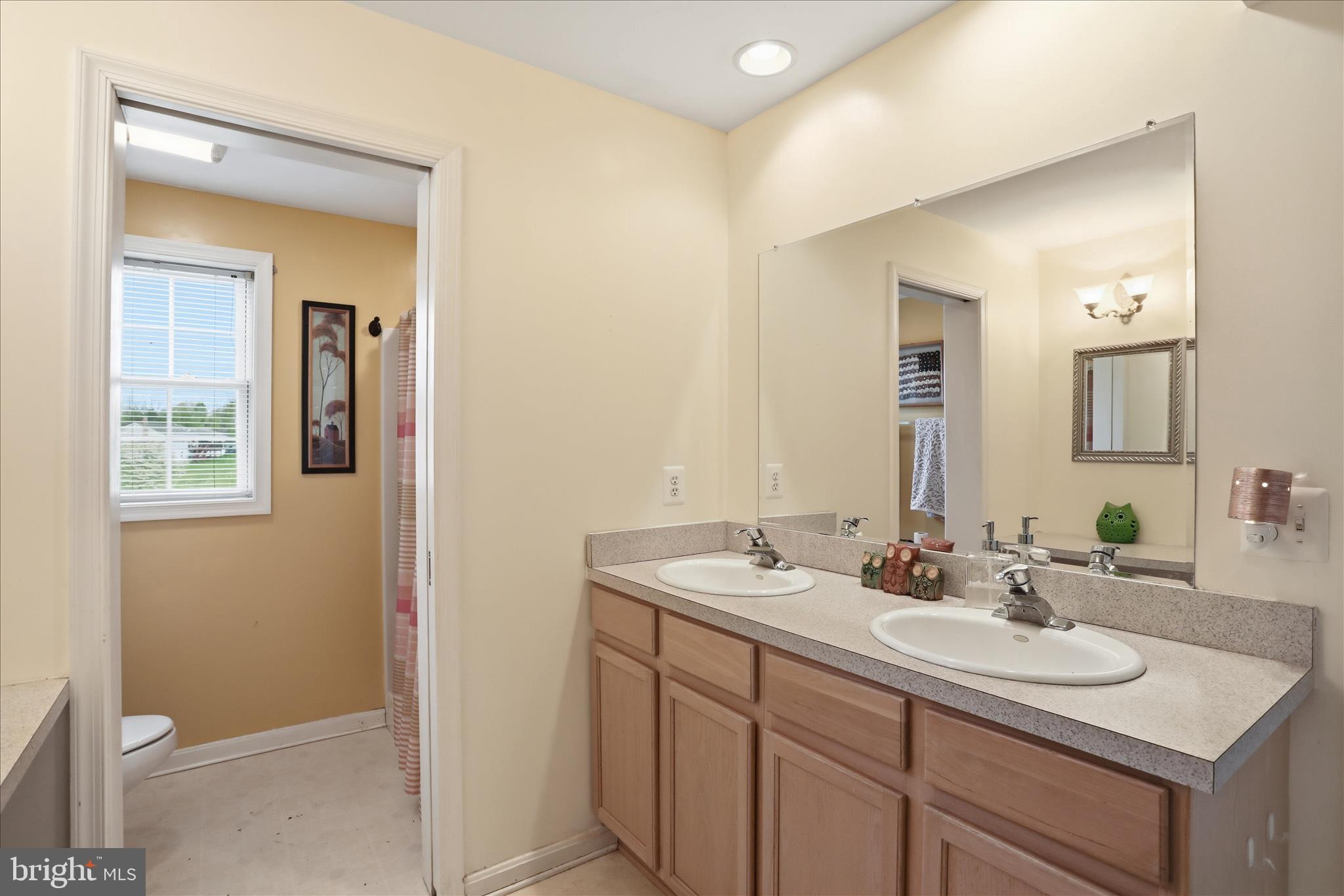 ROUTS HILL - Residential