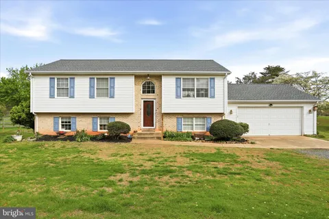 8117 Bailey Road, Warrenton, VA MLS: VAFQ2021550