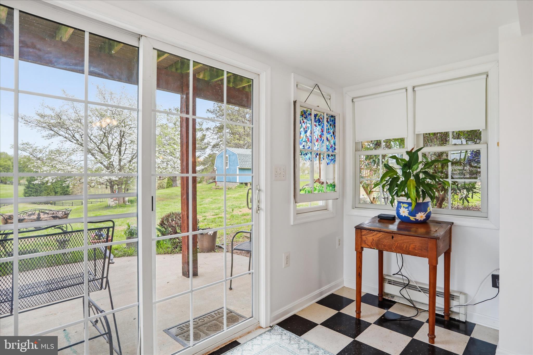 ROUTS HILL - Residential