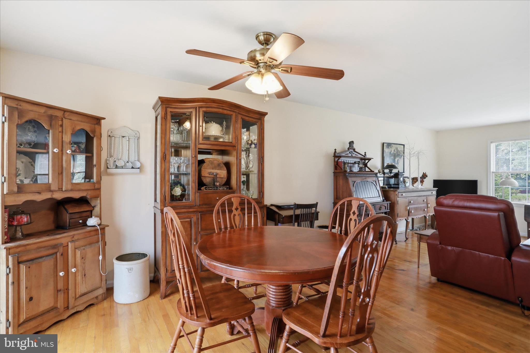 ROUTS HILL - Residential