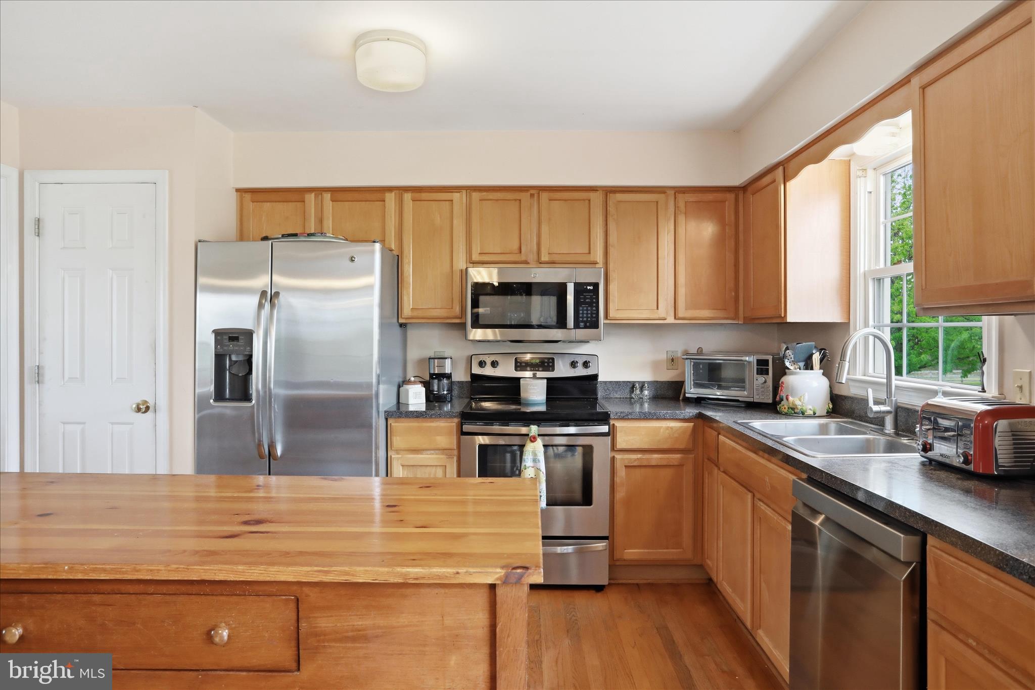 ROUTS HILL - Residential