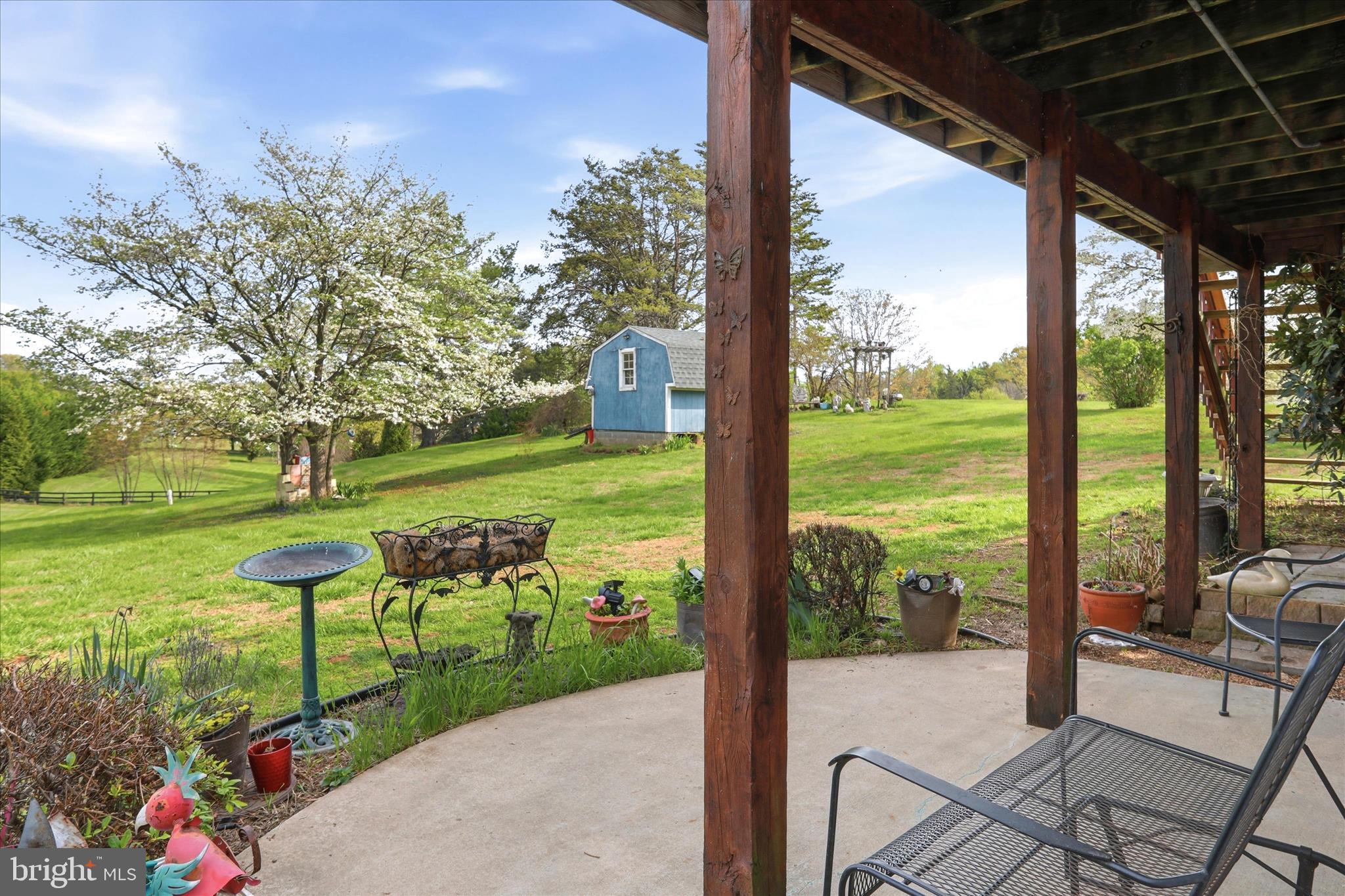 ROUTS HILL - Residential