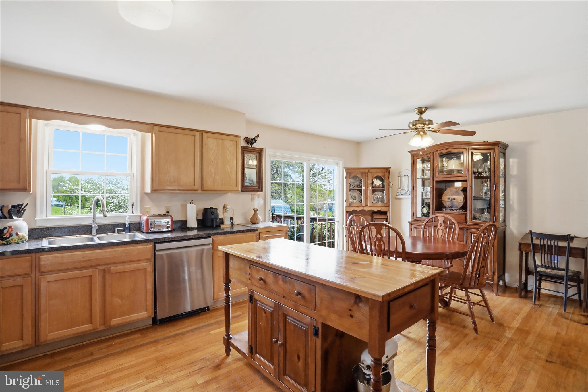 ROUTS HILL - Residential