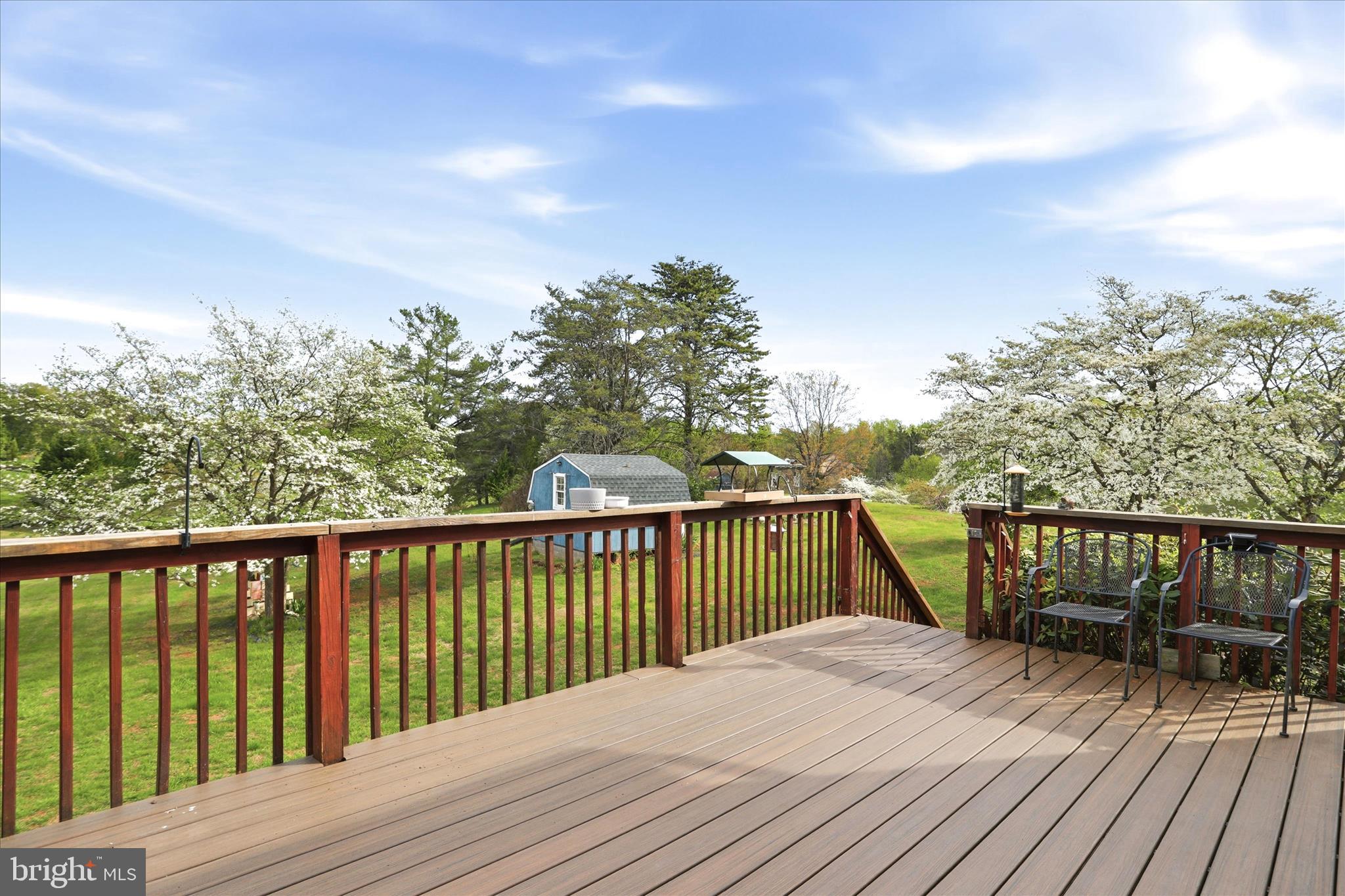 ROUTS HILL - Residential