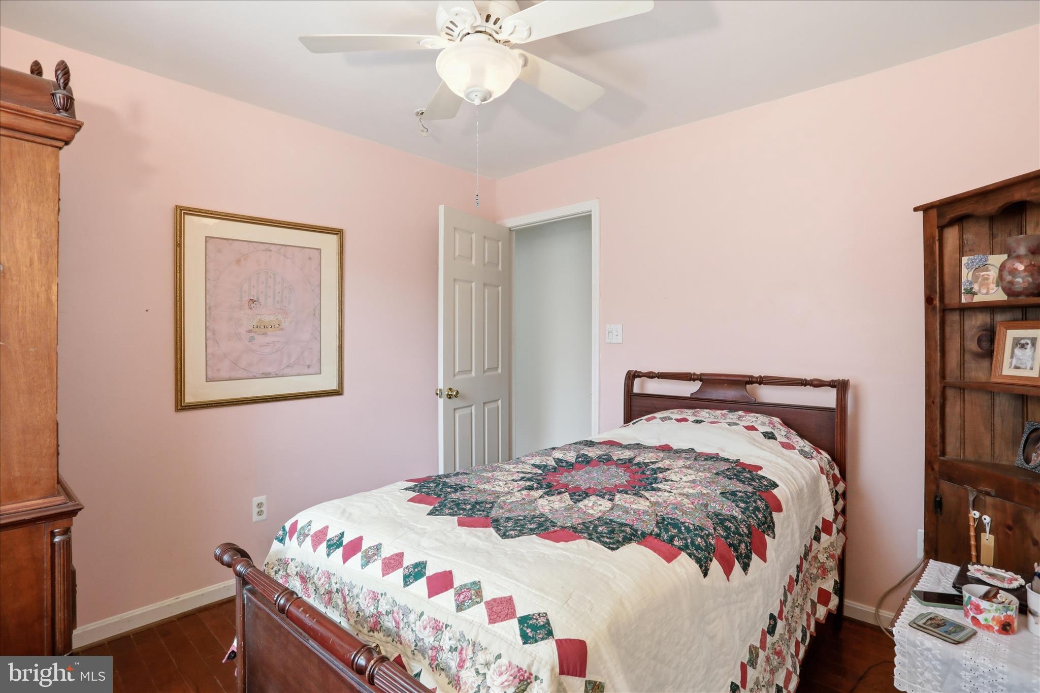 ROUTS HILL - Residential