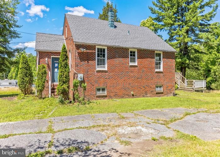 MIDDLE RIVER - Residential