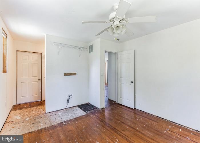 MIDDLE RIVER - Residential