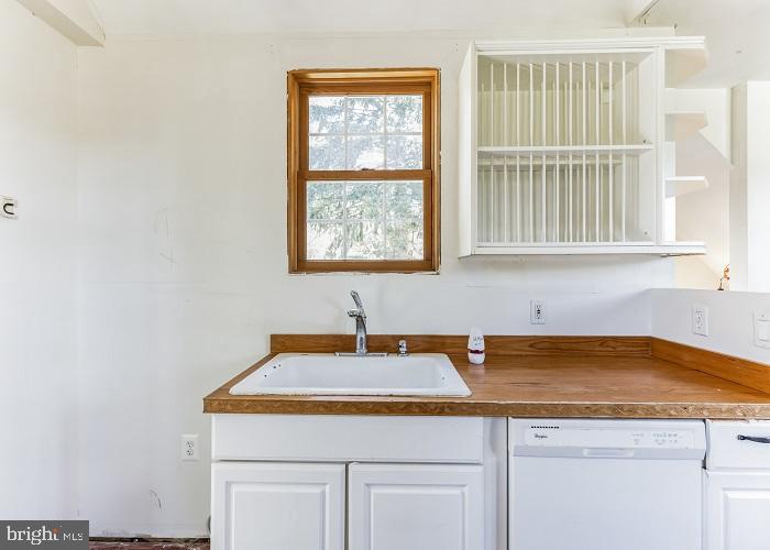 MIDDLE RIVER - Residential